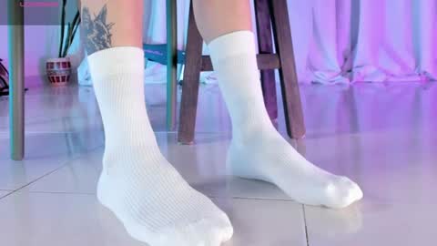 im your little femboy  ALEX   online show from August 1, 8:43 pm