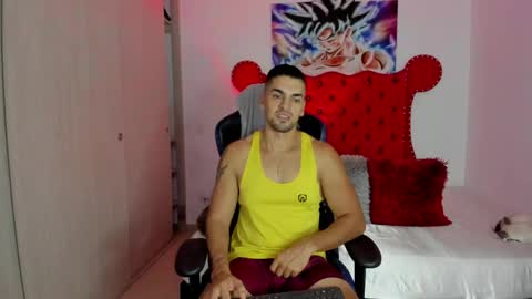 Axel online show from April 25, 11:23 am