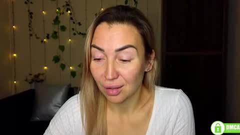 Jully online show from November 29, 7:21 pm