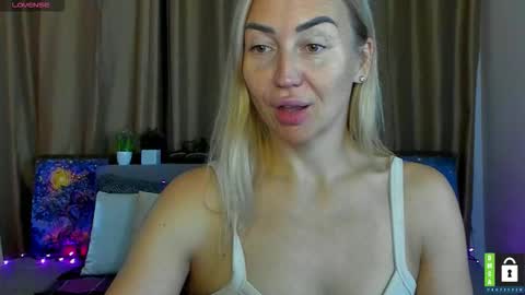 Jully online show from October 22, 6:05 am