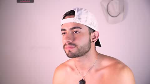 AYDAN STIVEN OF AYDANSTIVEN online show from July 3, 10:42 am