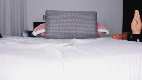 Ana  FREE   online show from December 18, 12:51 pm