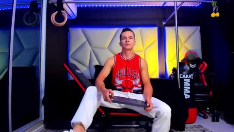 Ayden Miller online show from November 23, 1:25 am