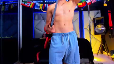 Ayden Miller online show from June 15, 2:25 am