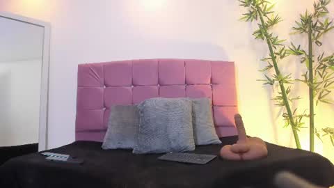 ayira_caramel online show from July 8, 11:57 am