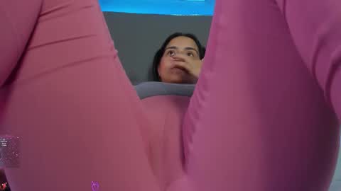 Alyda Jaramillo online show from November 1, 8:19 pm