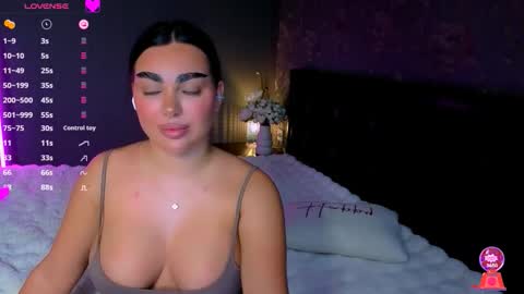  Ayla Demir  online show from November 30, 11:23 pm