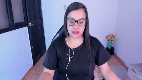 Snapshot of aylaislem chatting on February 2, 1:02 am SandyMODELINDEPENDIENT online show from February 2, 1:02 am