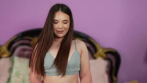 Ayla online show from June 25, 5:29 pm