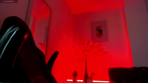 Ayliinn  online show from April 30, 2:05 am