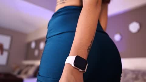 Aylin Millerxs online show from October 30, 11:05 pm