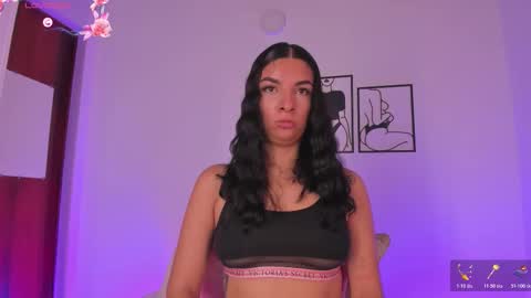 Aylin  online show from November 4, 8:54 pm