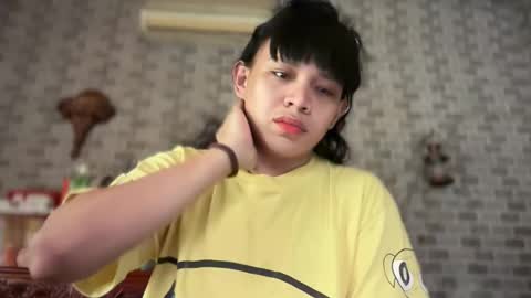 aymkyline online show from June 11, 2:53 am