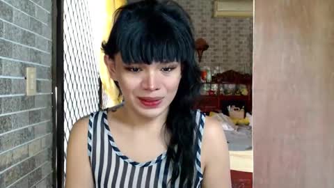 aymkyline online show from May 31, 2:32 am