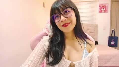   online show from April 1, 11:45 pm