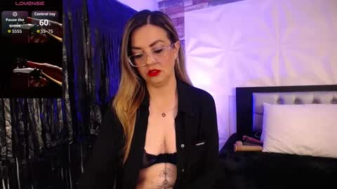 Azahara online show from November 10, 11:57 am