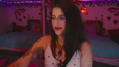 Snapshot of azaaharziz chatting on October 2, 1:04 am Azahar online show from October 2, 1:04 am
