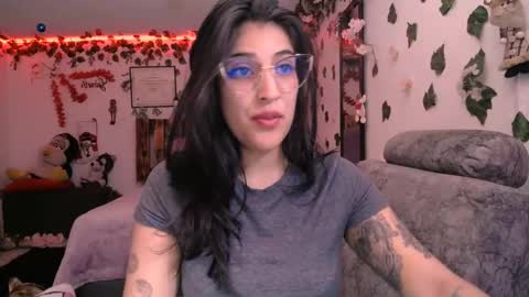 Snapshot of azaaharziz chatting on January 2, 7:01 am Azahar online show from January 2, 7:01 am