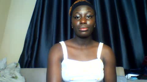 azaelia_iris online show from July 3, 7:29 pm
