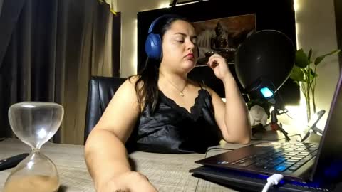 Goddess Azara online show from June 7, 5:40 pm