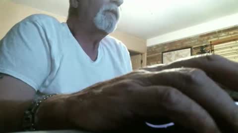 azjohnny online show from March 20, 3:44 am