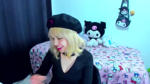 Azu Moure online show from October 26, 4:02 am