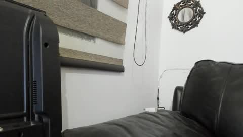 lenna online show from September 17, 1:42 am