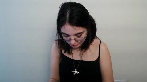 azumi_chan_ online show from March 10, 1:59 pm