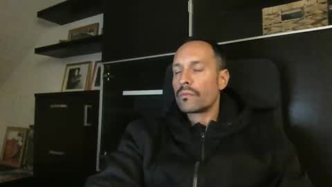 BKR online show from November 1, 2:01 am