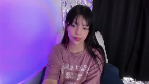 Queen B online show from October 3, 8:50 pm