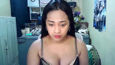 cassandra online show from December 17, 6:53 am