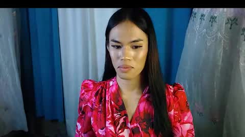 Nathalia online show from November 15, 6:09 pm