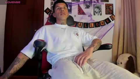 Snapshot of baby_gio chatting on October 19, 5:28 pm OF GxoXabs online show from October 19, 5:28 pm