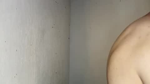 Snapshot of baby_gio chatting on February 26, 4:08 am OF GxoXabs online show from February 26, 4:08 am