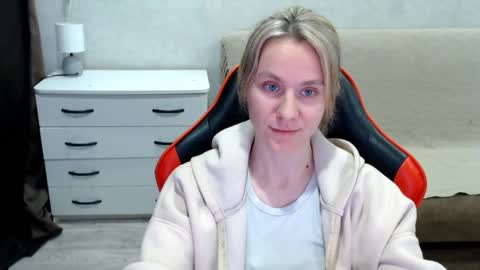 Snapshot of baby_kitte chatting on October 21, 12:54 pm baby_kitte online show from October 21, 12:54 pm