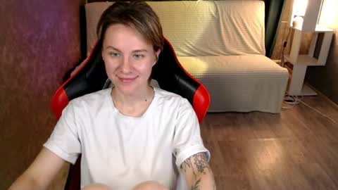baby_kitte online show from July 31, 4:24 am