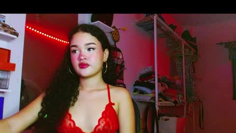 babybombom08 online show from May 14, 1:37 am