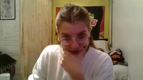 babydemon6 online show from June 30, 8:29 pm