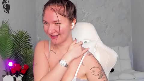 Sophia online show from October 5, 5:05 am