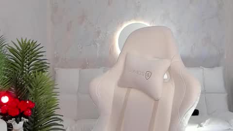 Sophia online show from September 15, 3:52 am