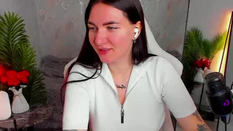 Sophia online show from May 2, 1:22 am