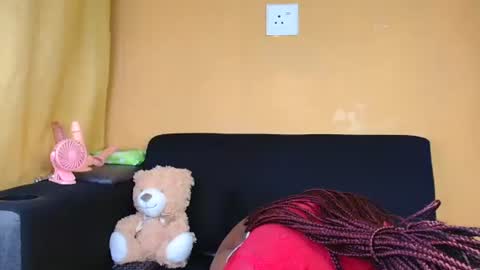 babyluciax online show from April 30, 12:37 am