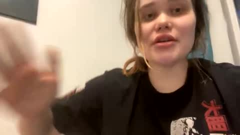 babymeow17 online show from May 9, 1:11 am