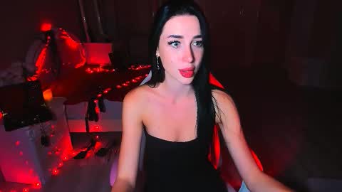 Miss Desire...do you remember online show from September 11, 3:13 pm