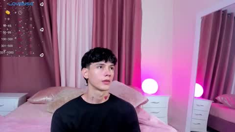 jhojan online show from October 21, 9:40 pm