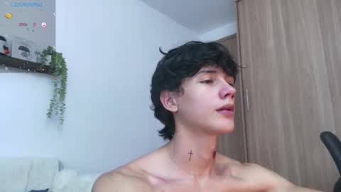 jhojan online show from October 4, 10:18 pm