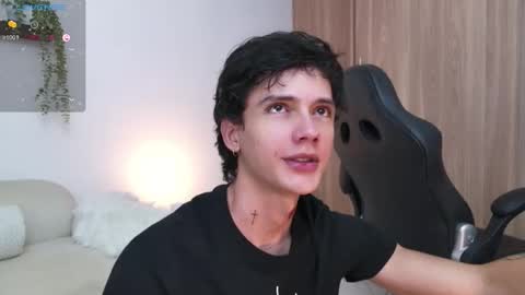 jhojan online show from September 28, 11:25 pm