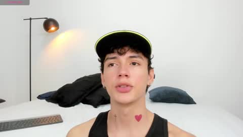 jhojan online show from January 2, 7:40 pm