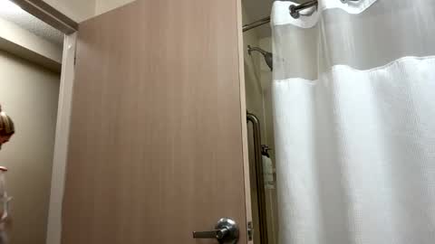 HotWifeFun32 online show from November 1, 11:26 pm