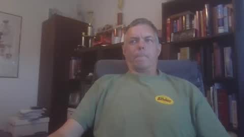 Snapshot of badger32934 chatting on December 26, 8:32 pm Badger online show from December 26, 8:32 pm